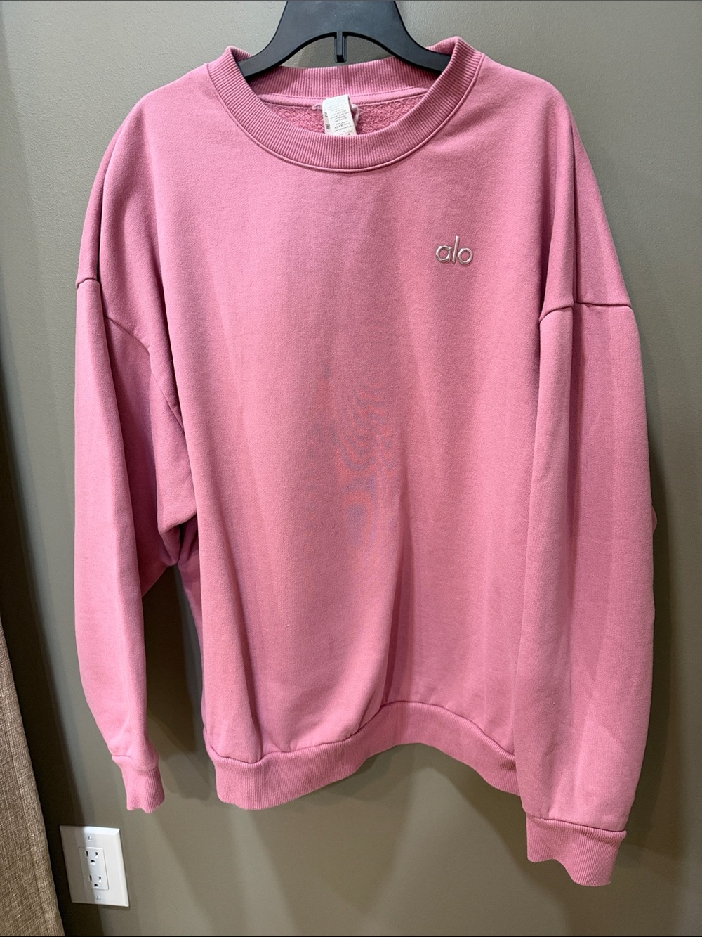 ALO Yoga Crewneck Sweatshirt in Dusty Rose